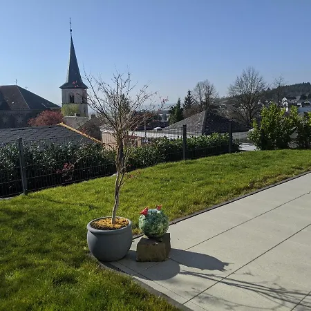 Pellenzblick - Wohnen Auf Zeit - Apartmán *