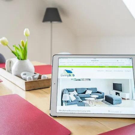 Pellenzblick - Wohnen Auf Zeit - Appartement *