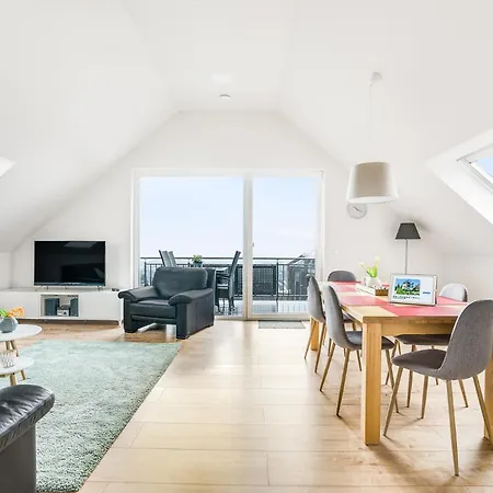 Appartement Pellenzblick - Wohnen Auf Zeit - *