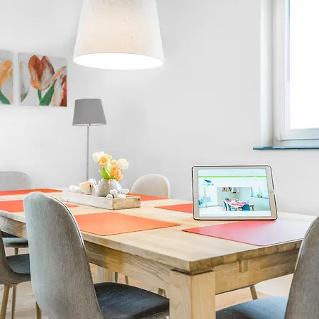 Pellenzblick - Wohnen Auf Zeit - Appartement Nickenich