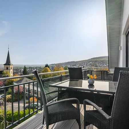 Pellenzblick - Wohnen Auf Zeit - * Nickenich