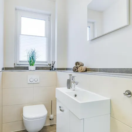 Pellenzblick - Wohnen Auf Zeit -