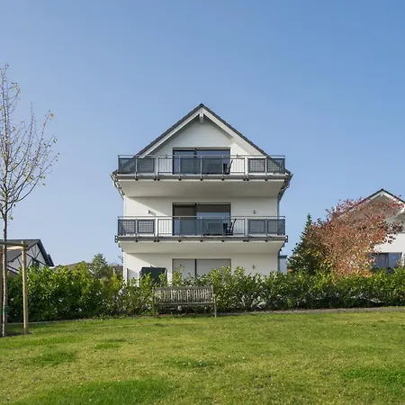 Pellenzblick - Wohnen Auf Zeit - * Nickenich