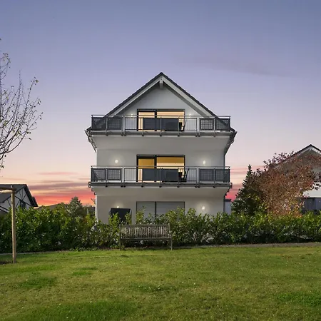 Pellenzblick - Wohnen Auf Zeit - Apartamento