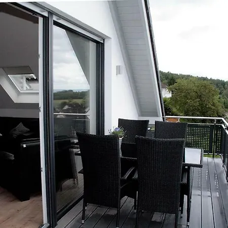 Apartment Pellenzblick - Wohnen Auf Zeit -