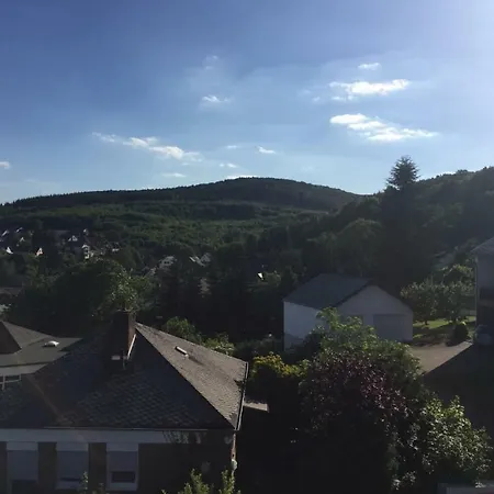 Apartment Pellenzblick - Wohnen Auf Zeit - *