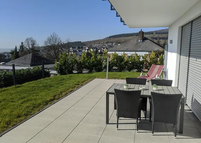 Apartament Pellenzblick - Wohnen Auf Zeit -