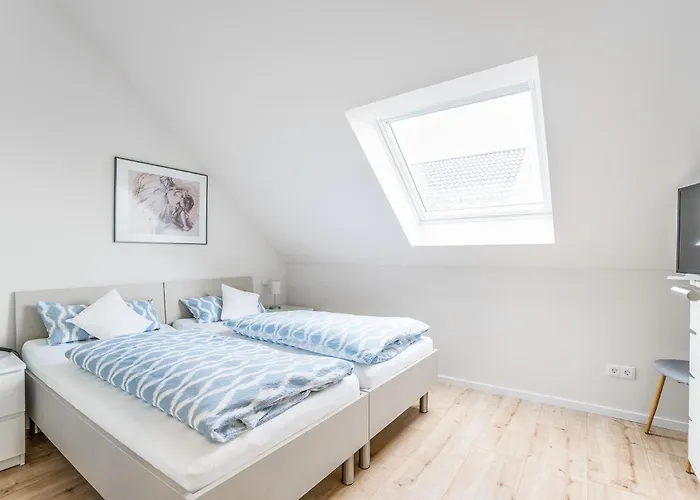 Pellenzblick - Wohnen Auf Zeit - *