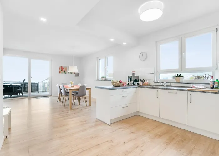 Apartament Pellenzblick - Wohnen Auf Zeit - *