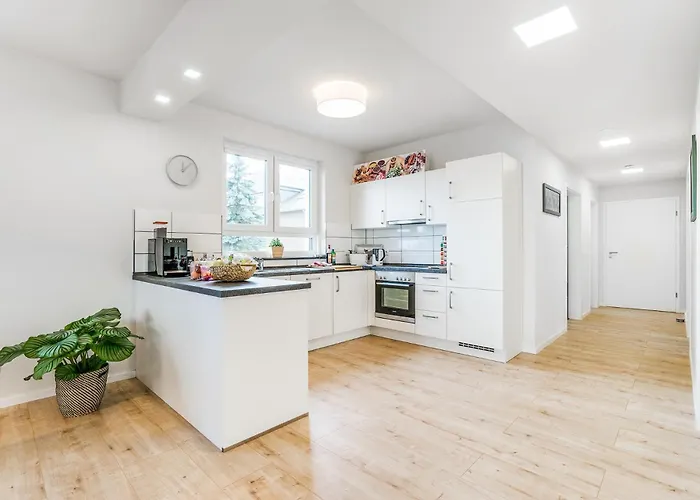 Pellenzblick - Wohnen Auf Zeit - * Nickenich